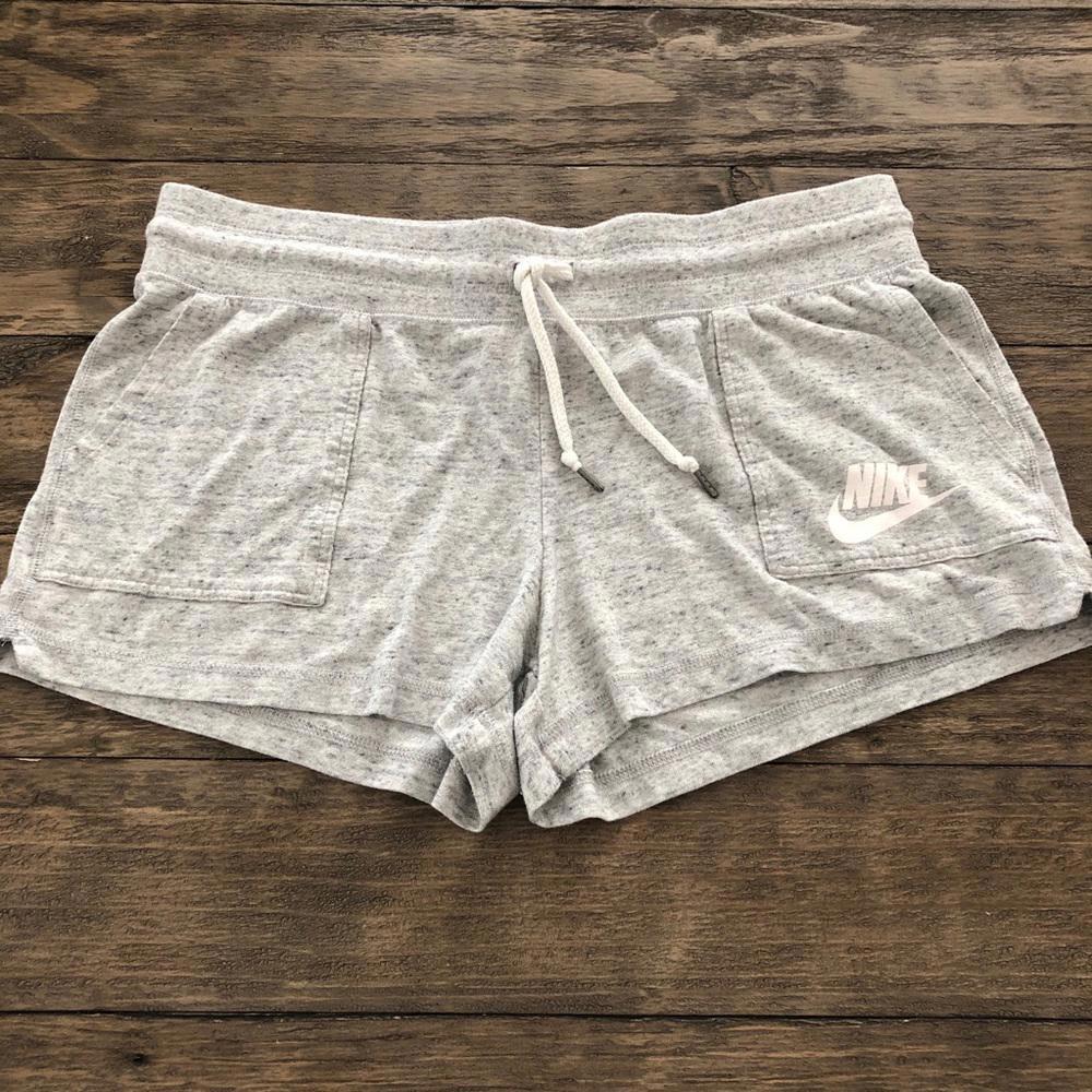 Nike Vintage Gray Gym Shorts Lounge Pockets Large